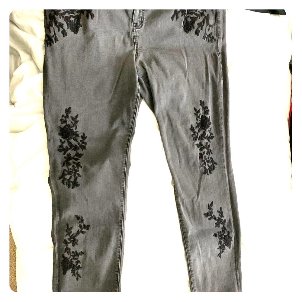 Embroidered boy friend jeans size 18